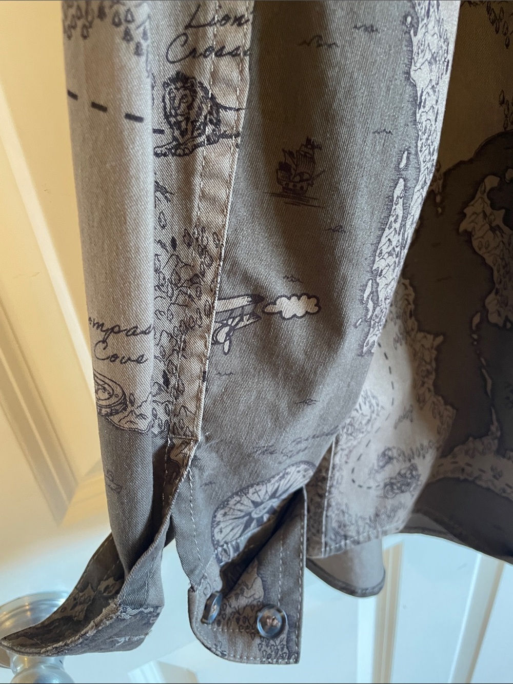 Banana Republic Olive Green Map-Print Utility Shirt Jacket - Picture 8 of 11